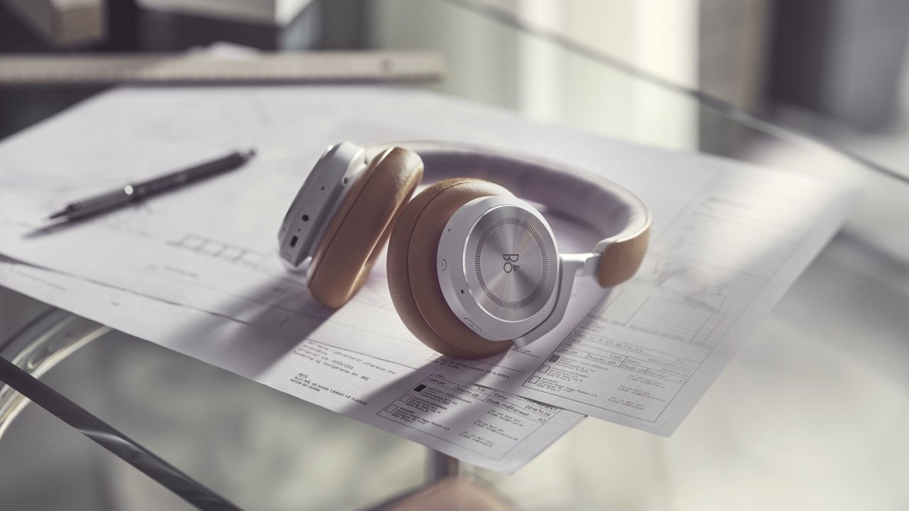 Bang Olufsen BeoPlay HX Kablosuz Kulaklık İncelemesi
