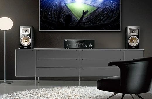 YAMAHA RN 303D HiFi Network Stereo Amplifikatör
