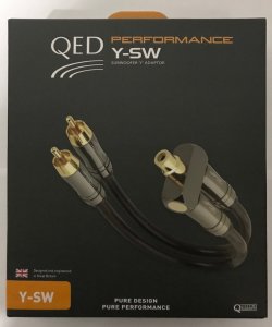 QED QE-6304 Performance Subwoofer Y adaptör